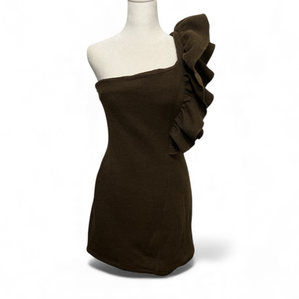 Ghospell One Shoulder Ruffle Ribbed Sweater Dress - Picture 4 of 17